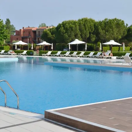 Golf Village ➔ Attico Con Piscina Appartamento