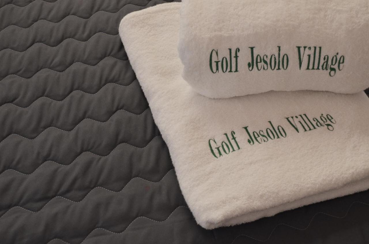 Apartment Golf Village ➔ Attico Con Piscina